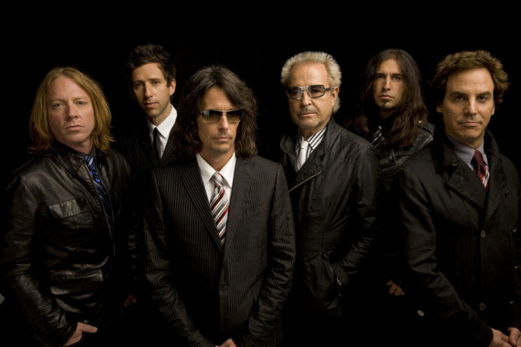 Foreigner – Moment of Truth