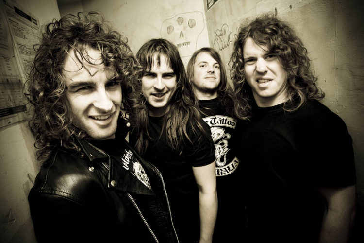Airbourne – Let There Be Rock