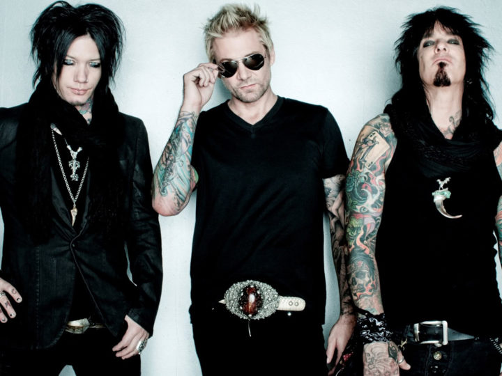 Sixx A.M. – The Rock Story Is Going On