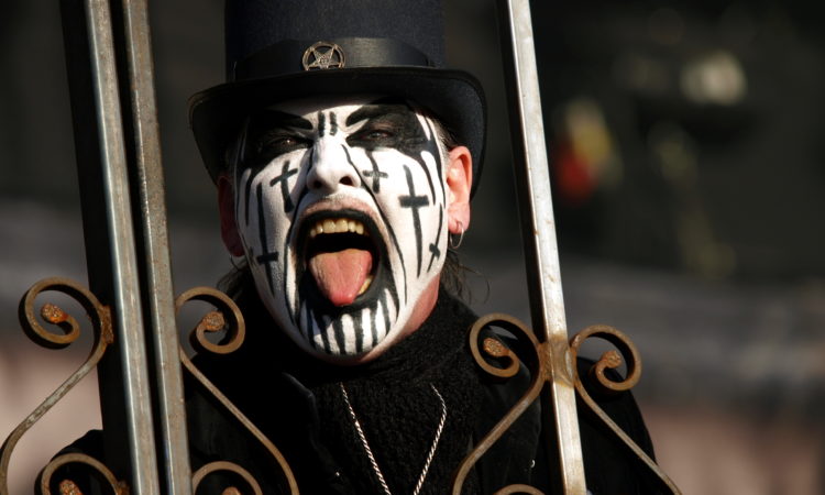 King Diamond, a gennaio il nuovo DVD / Blu-ray, ‘Songs For The Dead Live’