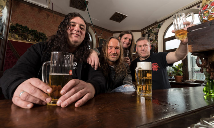 Tankard, lyric video di ‘Pay To Pray’