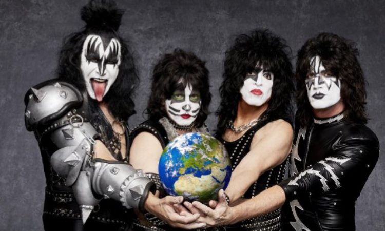 Kiss, la band cancella la tappa di Manchester a causa dell’attacco terroristico