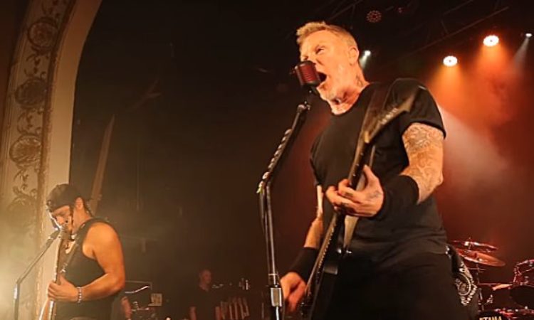 Metallica, live performance del brano ‘Halo On Fire’