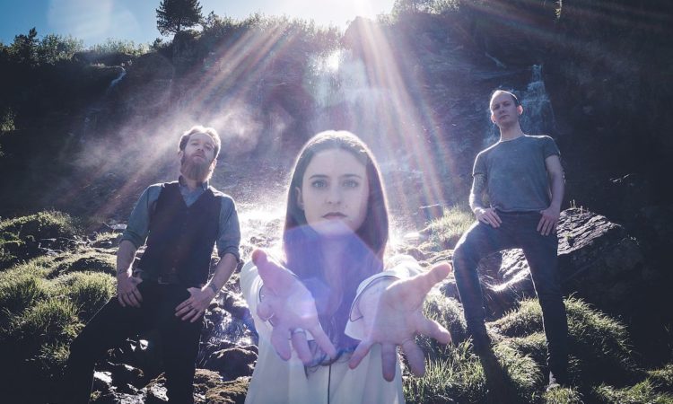 Cellar Darling, nuovo lyric video e tour