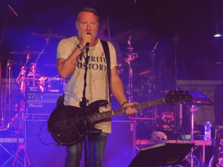 Peter Hook & The Light @Anfiteatro Mediterraneo – Bisceglie (BT), 08 luglio 2017