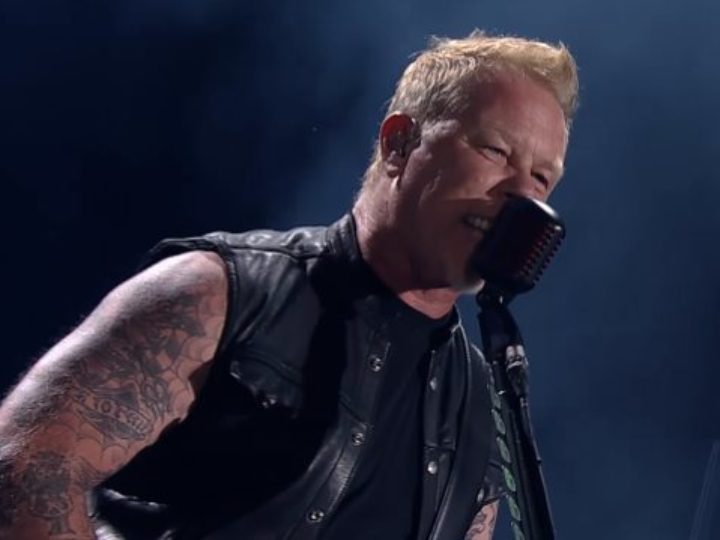 Metallica, James Hetfield dimentica ‘You Must Burn!’ e si scusa