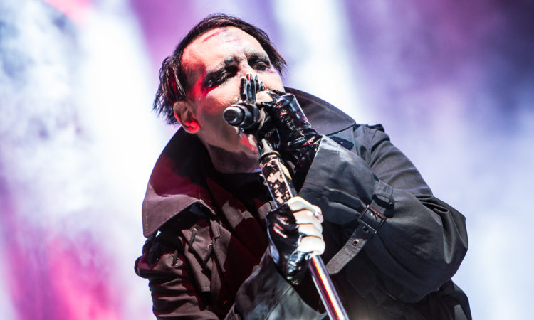 Marilyn Manson, singolo dal nuovo album ‘Heaven Upside Down’