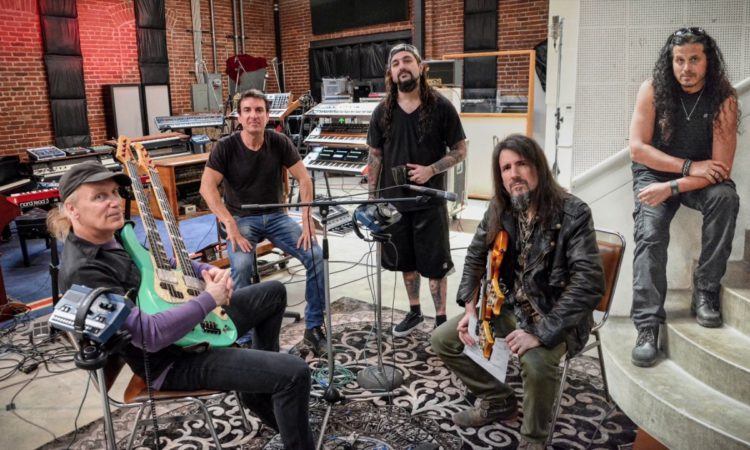 Sons Of Apollo, video di ‘Coming Home’