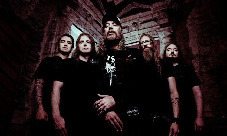 At The Gates, pubblicato nuovo video