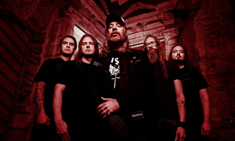 At The Gates, il video del singolo ‘The Mirror Black’ feat. Rob Miller