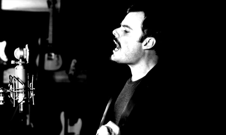 Queen, Marc Martel canta ‘Save Me’ e sembra Freddie Mercury