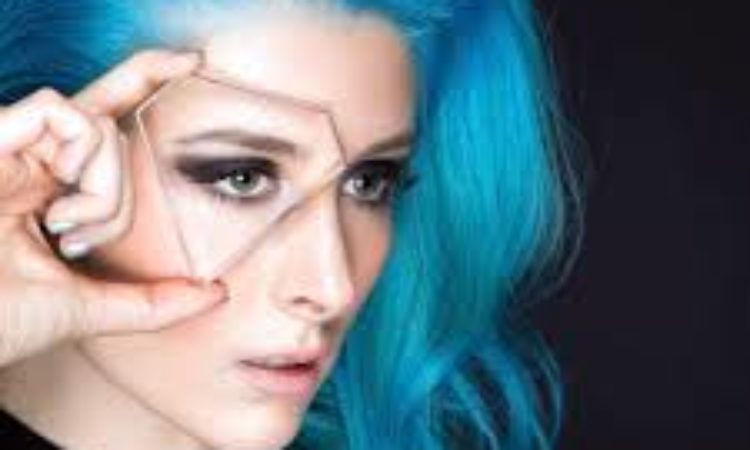 Diamante, l’album d’esordio ‘Coming In Hot’