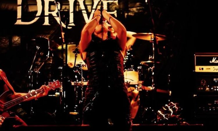 Animal Drive, lo streaming video della cover del brano ‘Monkey Business’