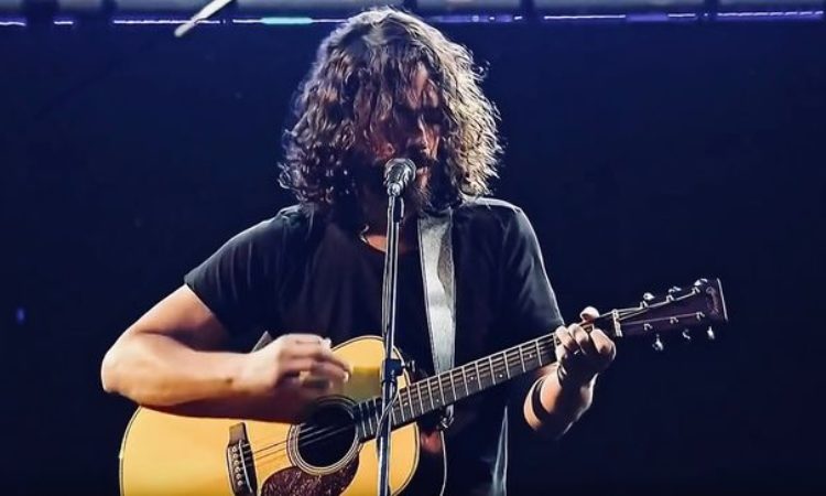 Chris Cornell, per il suo 56° compleanno pubblicata la cover inedita di ‘Patience’ dei Guns ‘N Roses