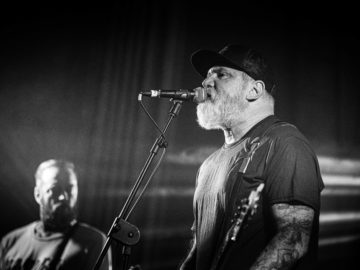 C.J. Ramone + Dee Cracks + Mad Beat + Quarantena @Spazio Polivalente – Caramagna Piemonte (CN), 15 luglio 2019