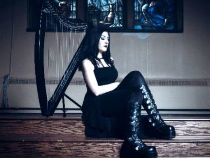 Cradle Of Filth, Lindsay Schoolcraft pubblica un nuovo singolo insieme a Xenoyr dei Ne Obliviscaris
