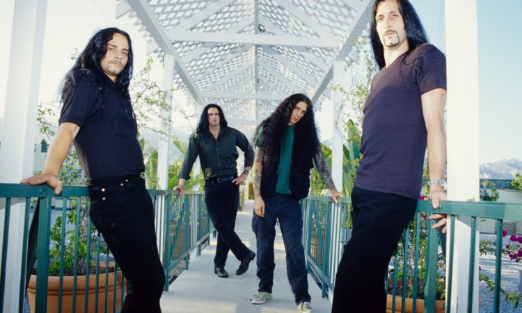 Type O Negative, Johnny Kelly: “Peter Steele era un gran burlone”