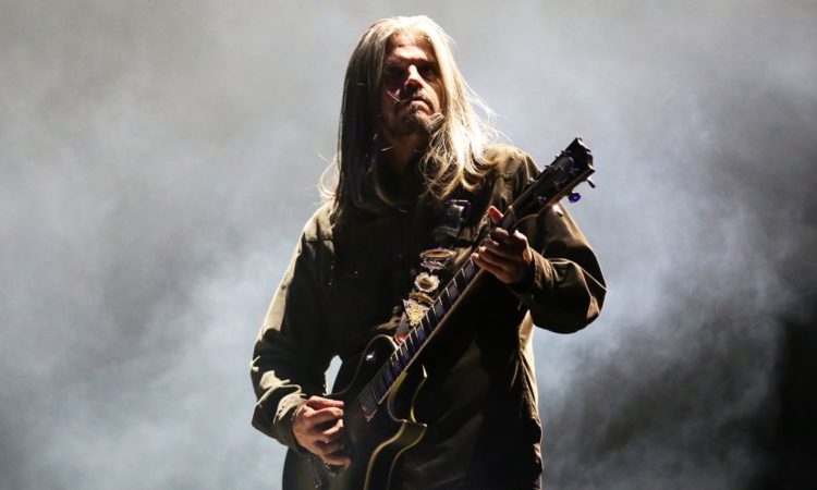 Tool, in arrivo la chitarra signature di Adam Jones