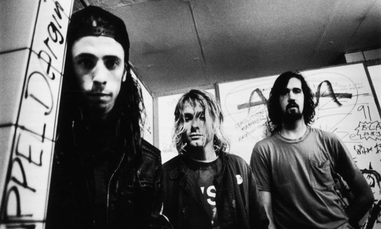Nirvana, citati in giudizio per pornografia infantile dall’ex neonato sulla copertina di Nevermind