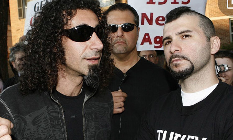 System Of A Down, Tankian: “Odio ingiustificato verso me e John. I social creano una realtà falsa”