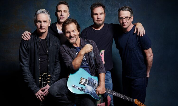 Pearl Jam, riprogrammato per il 2022 il tour estivo