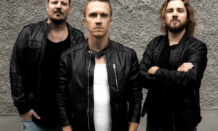 Grand, la band svedese firma per Frontiers Music