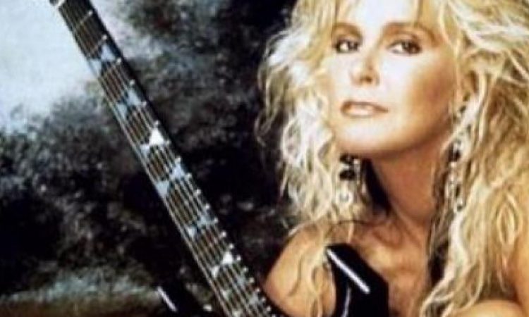 Lita Ford, presentato il nuovo bassista