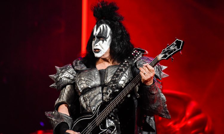 Kiss, Gene Simmons spiega la decisione di vendere l’intero catalogo musicale della band