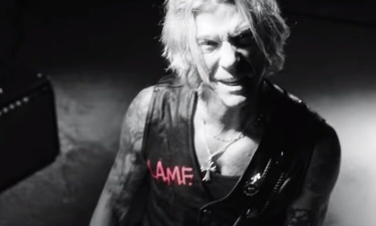 Duff McKagan, fuori il video del singolo ‘Longfeather’