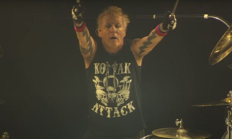 James Kottak, addio all’ex batterista di Scorpions e Kingdom Come