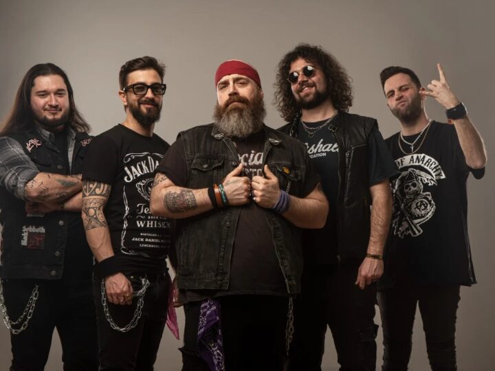Sons Of Thunder, la band hard rock romana firma per Time To Kill Records