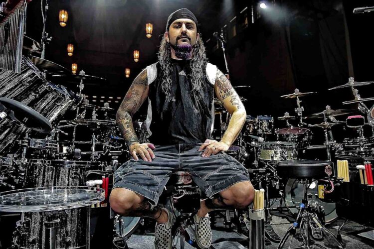 ‘Twelve Steps Saga’ – Mike Portnoy e la terapia degli Alcolisti Anonimi: un’Opera Prog