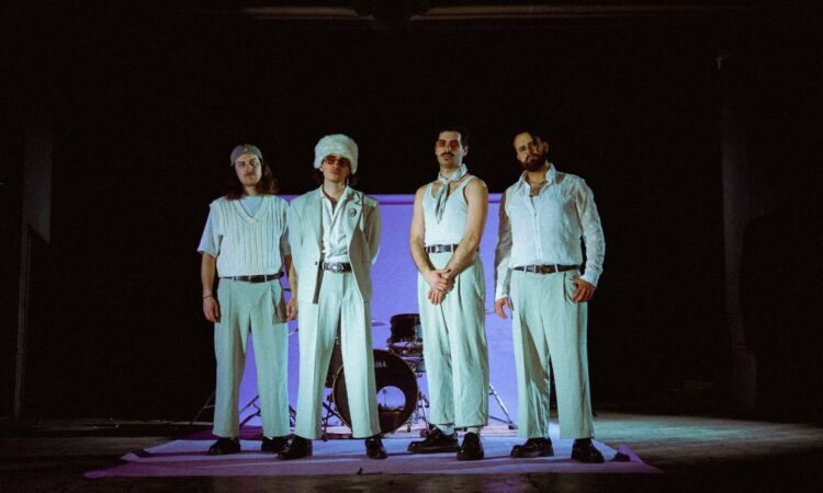 Vianova, online il video di ‘Uh Yaya’