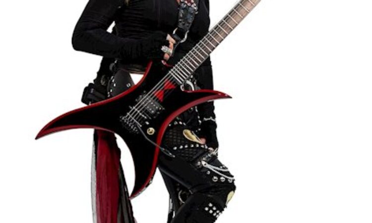 Lita Ford, fuori il primo singolo ‘Dracula’